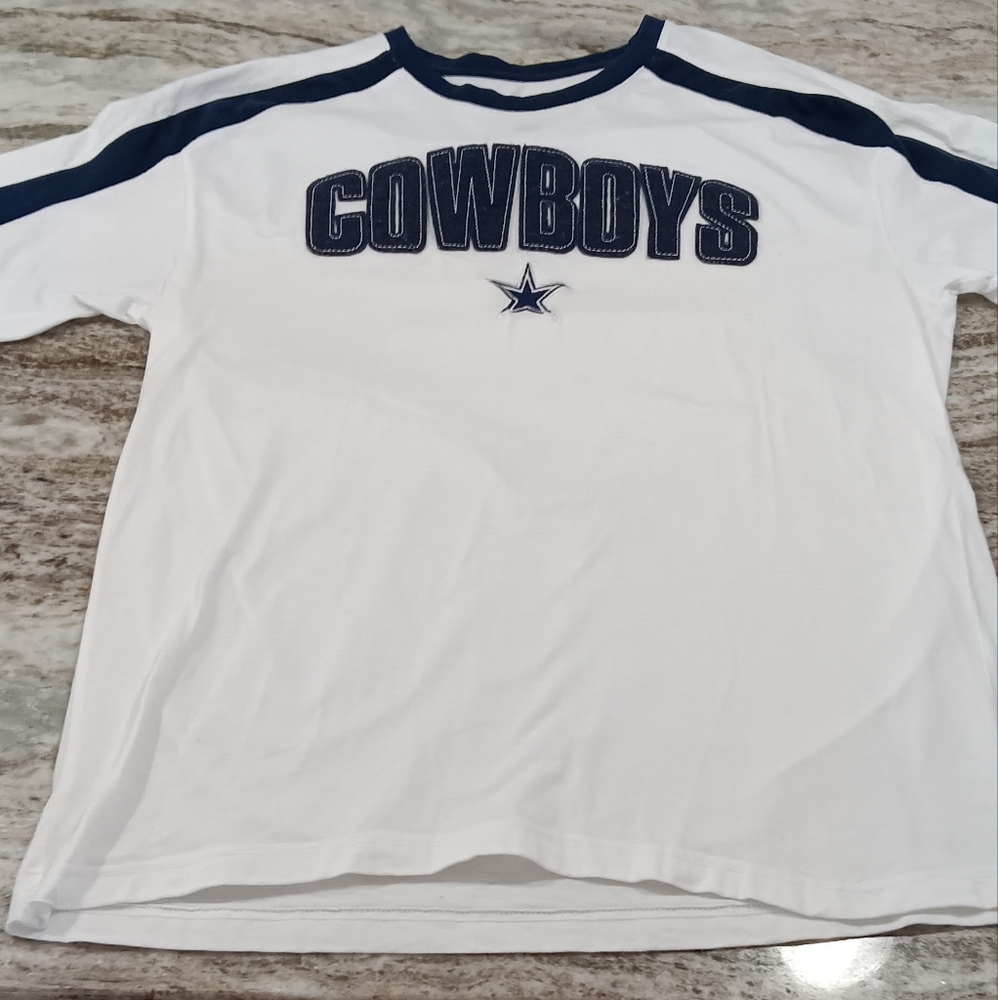 Dallas Cowboys LARGE t-shirt